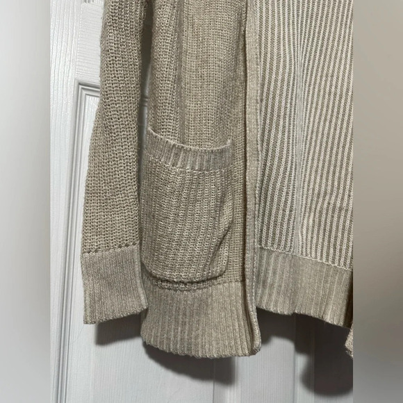 American Eagle Open Front Sweater Cardigan - Picture 2 of 12